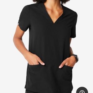 Figs Casma Three Pocket Scrub Top—Black